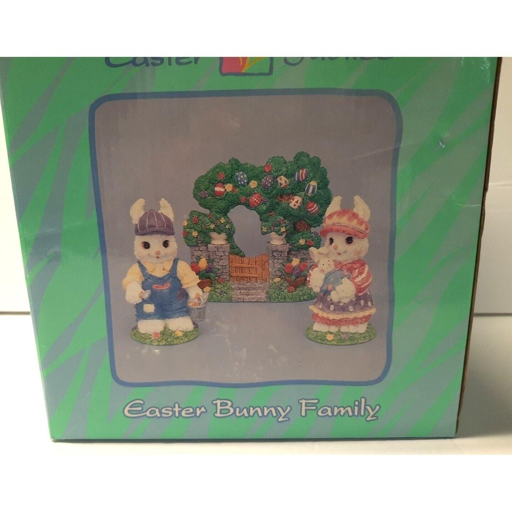 Vintage Easter Jubilee Bunny Family Figurine Set 3 Piece Resin Garden Decor Box‎